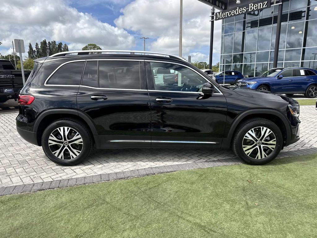 new 2025 Mercedes-Benz GLB 250 car, priced at $49,595