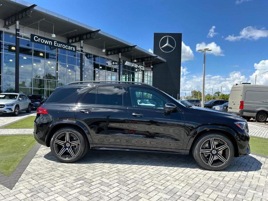 new 2025 Mercedes-Benz GLE 450 car, priced at $87,215