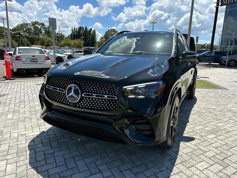 new 2025 Mercedes-Benz GLE 450 car, priced at $87,215