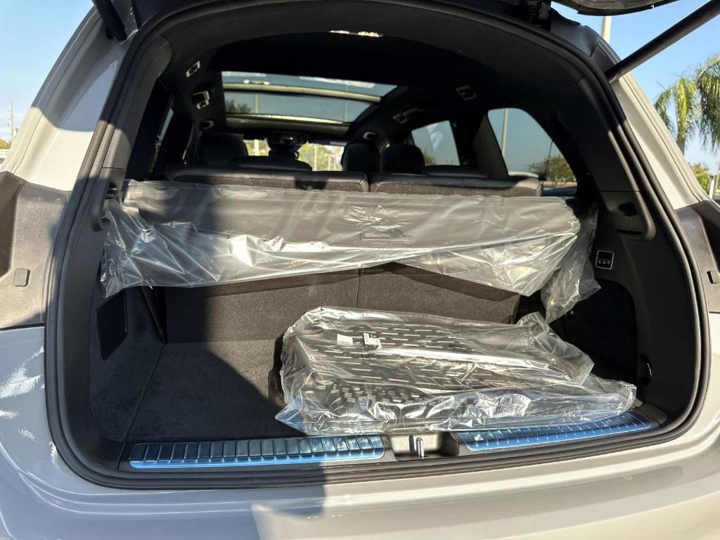 new 2026 Mercedes-Benz GLS 450 car, priced at $106,295