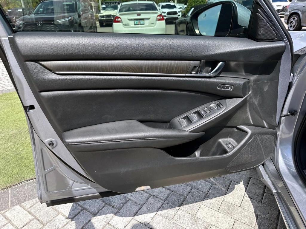 used 2020 Honda Accord Hybrid car, priced at $15,950