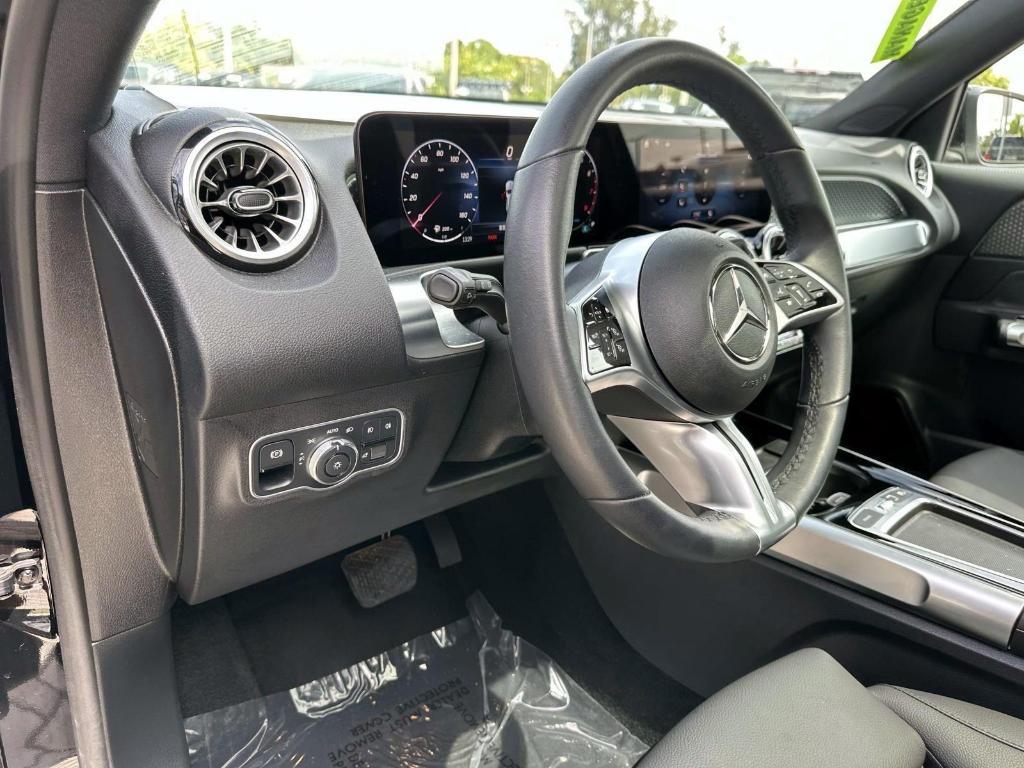 used 2025 Mercedes-Benz GLB 250 car, priced at $39,895