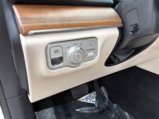 used 2023 Mercedes-Benz GLE 350 car, priced at $51,315
