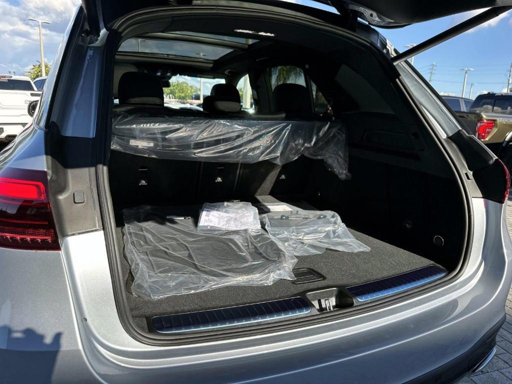 new 2026 Mercedes-Benz GLE 450 car, priced at $84,660