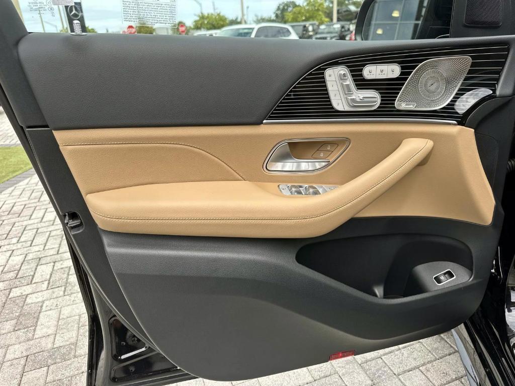 new 2026 Mercedes-Benz GLS 450 car, priced at $101,855