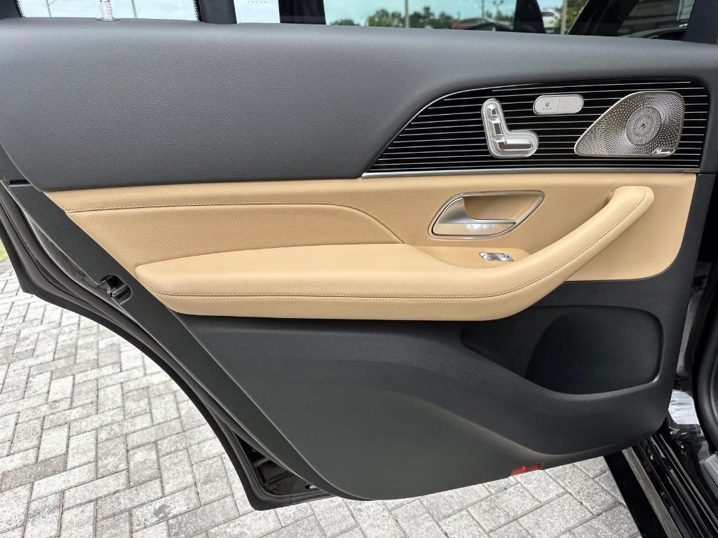new 2026 Mercedes-Benz GLS 450 car, priced at $101,855