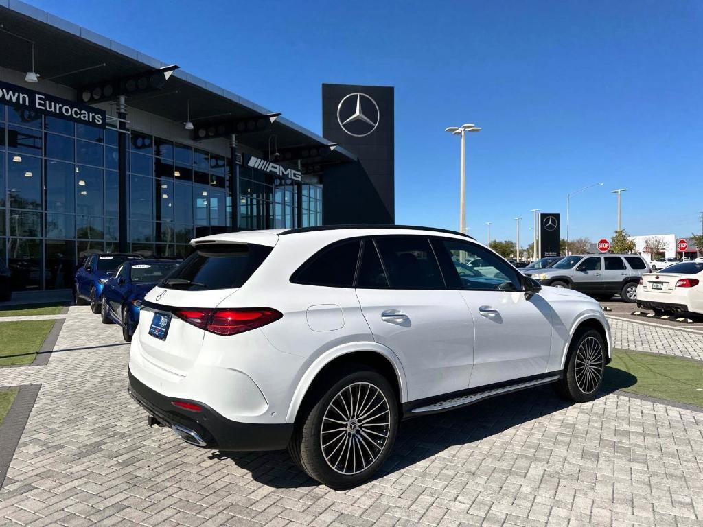 new 2025 Mercedes-Benz GLC 300 car, priced at $61,055