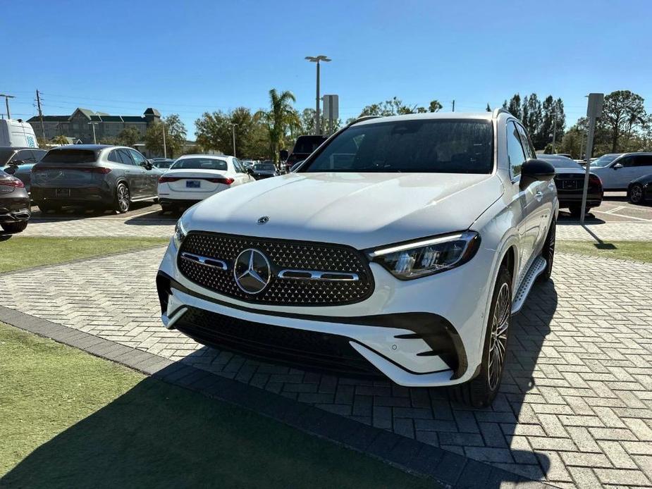 new 2025 Mercedes-Benz GLC 300 car, priced at $61,055