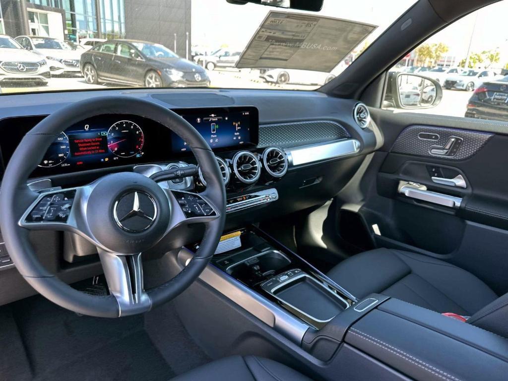 new 2025 Mercedes-Benz GLB 250 car, priced at $48,645