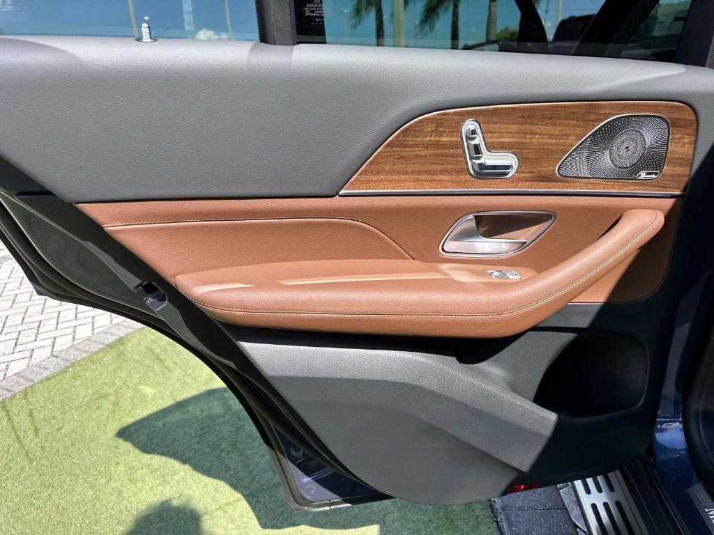 new 2025 Mercedes-Benz GLE 350 car, priced at $76,020