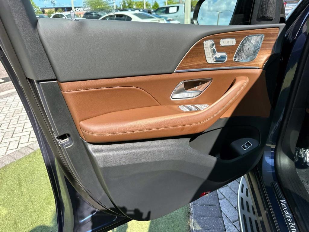 new 2025 Mercedes-Benz GLE 350 car, priced at $76,020