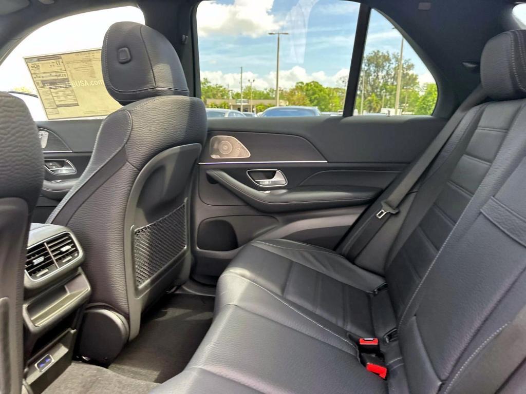 new 2025 Mercedes-Benz GLE 580 car, priced at $96,045
