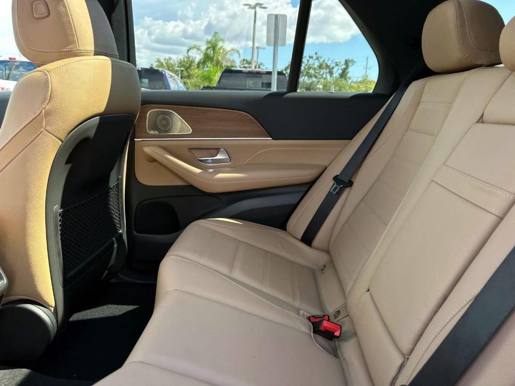 new 2026 Mercedes-Benz GLE 450e car, priced at $82,615