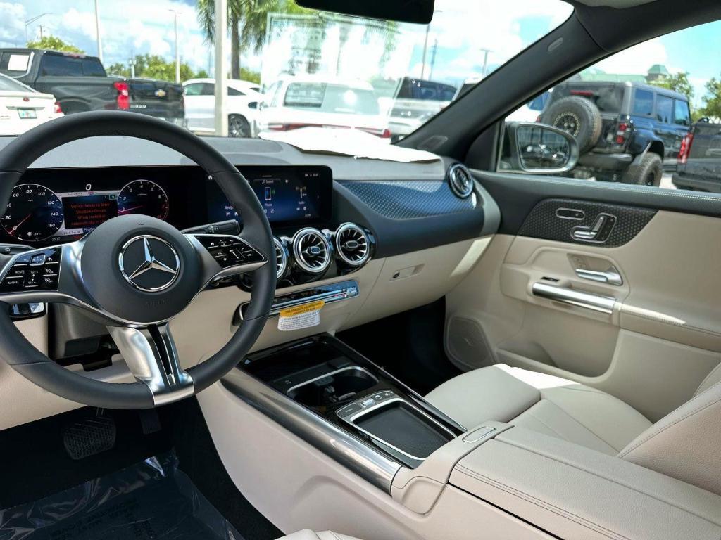 new 2026 Mercedes-Benz GLA 250 car, priced at $47,380