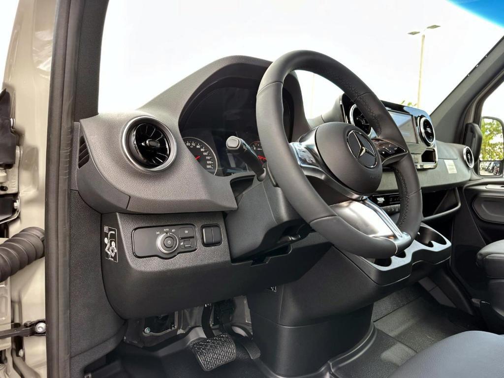 new 2025 Mercedes-Benz Sprinter 2500 car, priced at $74,288