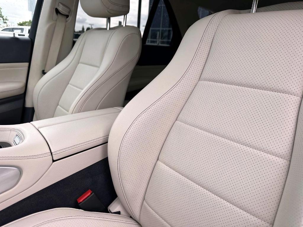 used 2020 Mercedes-Benz GLE 350 car, priced at $30,348