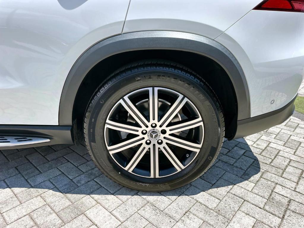 used 2024 Mercedes-Benz GLE 350 car, priced at $55,490
