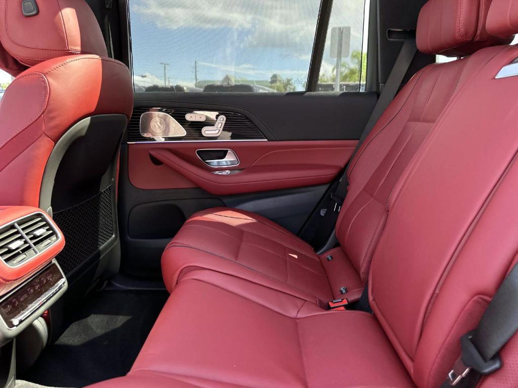 new 2026 Mercedes-Benz GLS 580 car, priced at $139,550