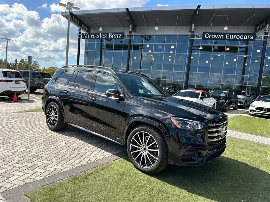 new 2025 Mercedes-Benz GLS 450 car, priced at $97,415