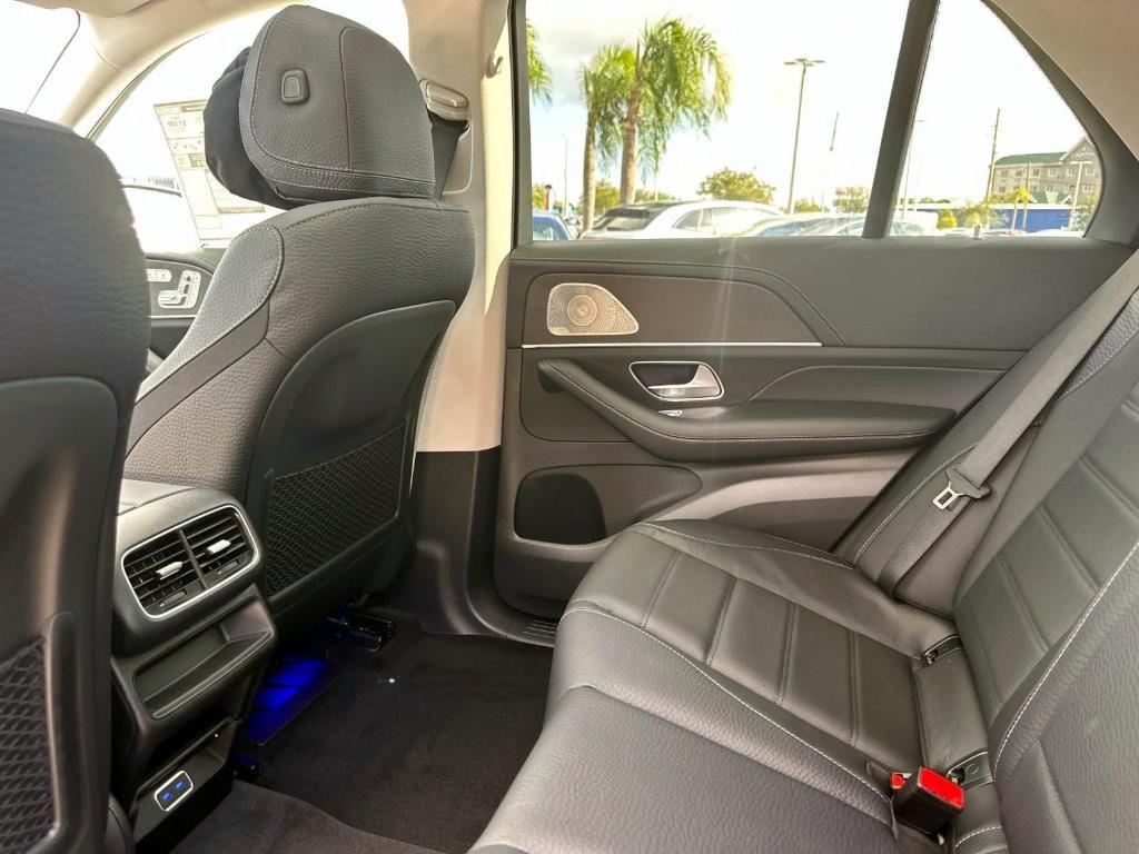 new 2025 Mercedes-Benz GLE 450e car, priced at $82,405