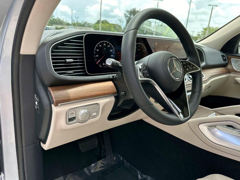 new 2025 Mercedes-Benz GLE 350 car, priced at $73,095