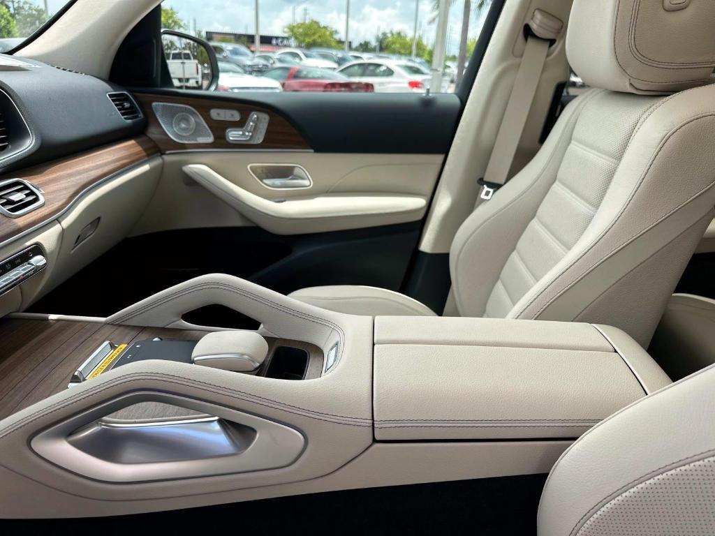 new 2025 Mercedes-Benz GLE 350 car, priced at $73,095
