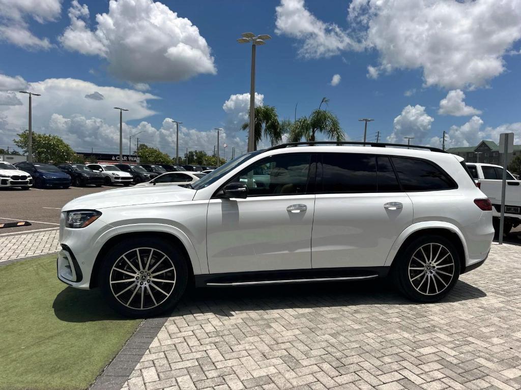 new 2025 Mercedes-Benz GLS 580 car, priced at $122,265