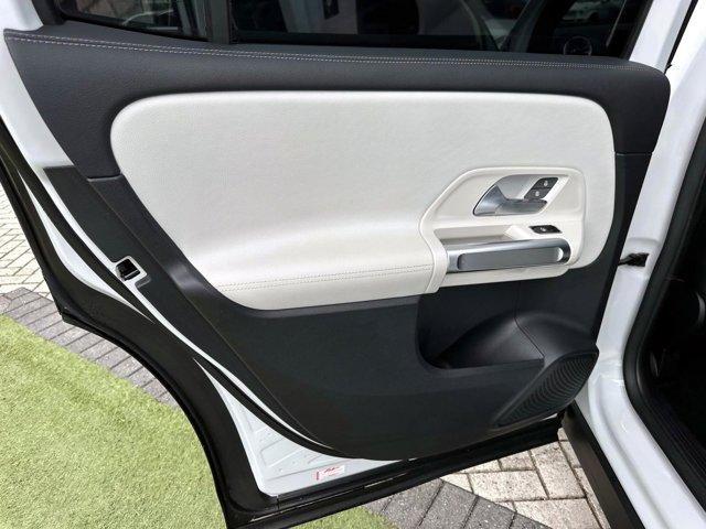 used 2021 Mercedes-Benz GLB 250 car, priced at $29,590