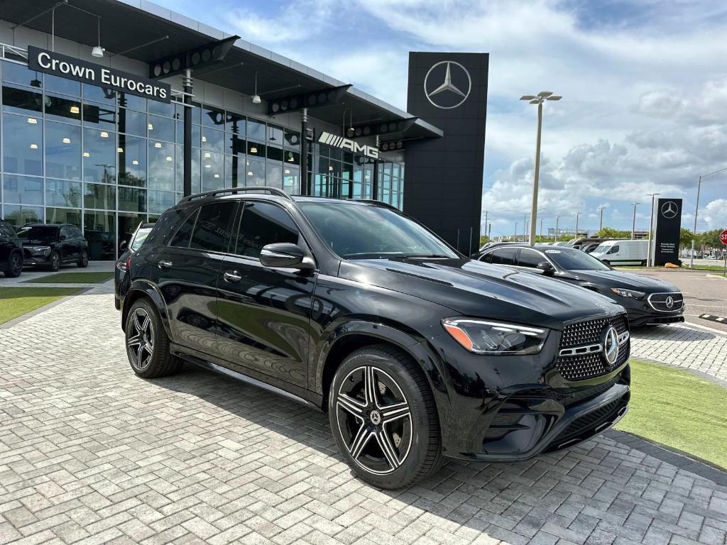 new 2025 Mercedes-Benz GLE 450 car, priced at $81,245