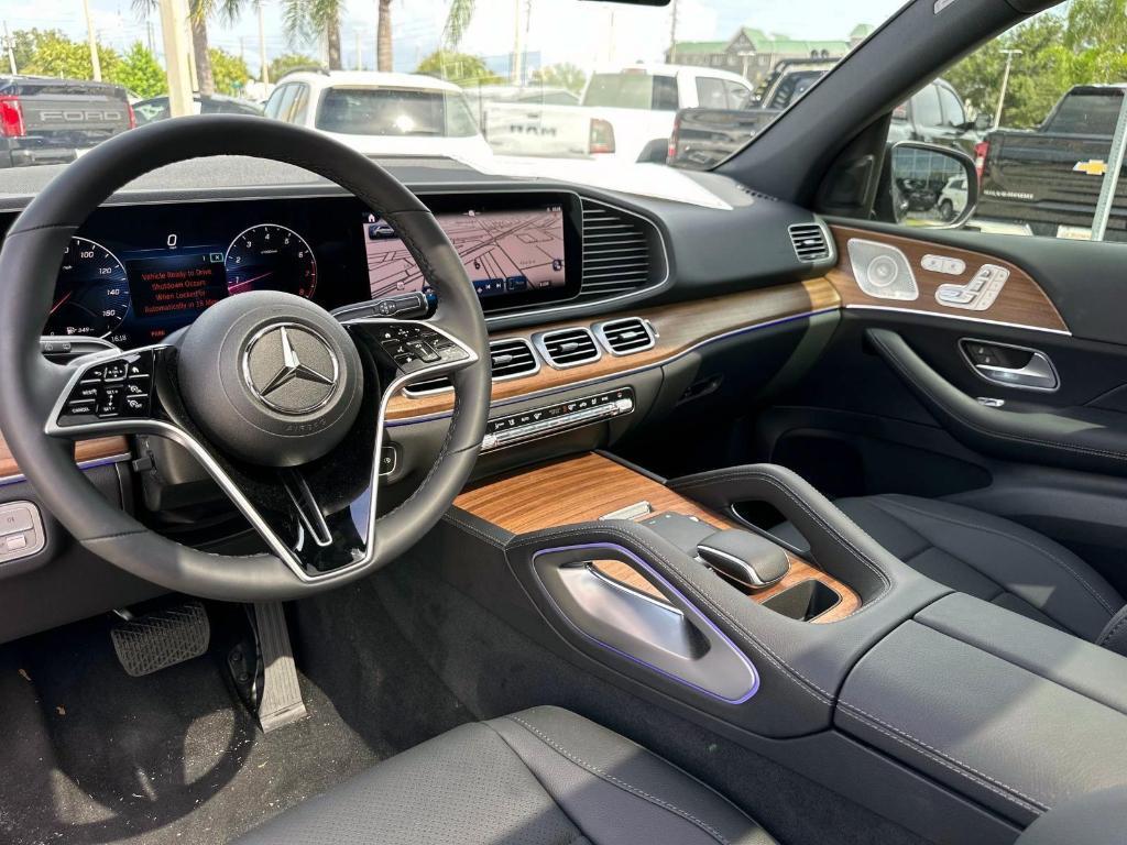 new 2025 Mercedes-Benz GLE 450 car, priced at $81,245