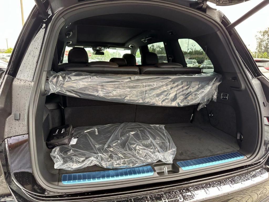 new 2025 Mercedes-Benz GLS 580 car, priced at $116,765