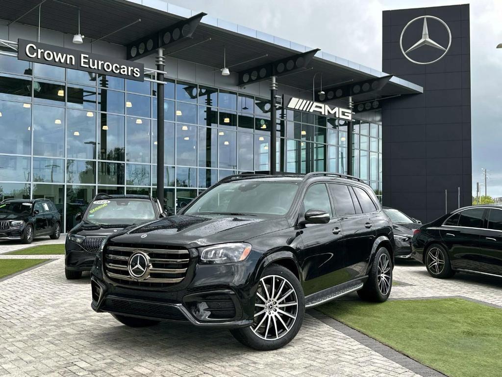 new 2025 Mercedes-Benz GLS 580 car, priced at $116,765