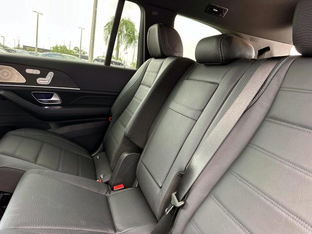 new 2025 Mercedes-Benz GLS 580 car, priced at $116,765
