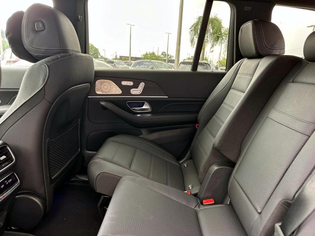 new 2025 Mercedes-Benz GLS 580 car, priced at $116,765
