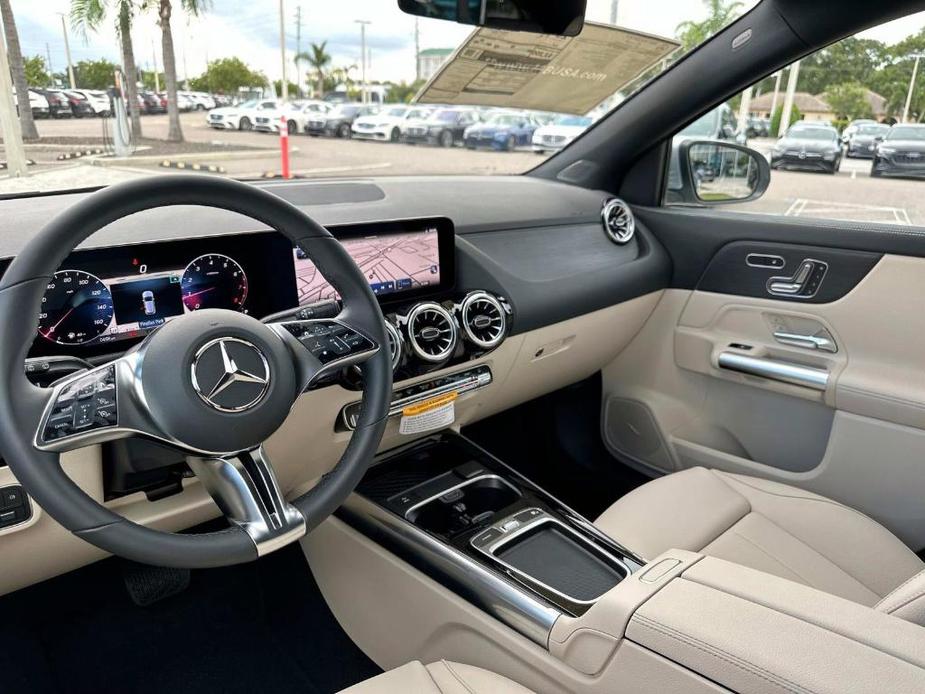 new 2025 Mercedes-Benz GLA 250 car, priced at $47,290