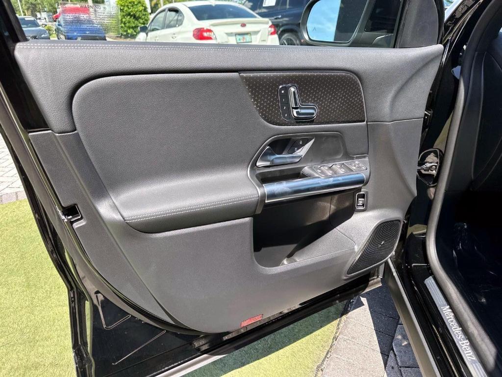 new 2025 Mercedes-Benz GLA 250 car, priced at $45,845