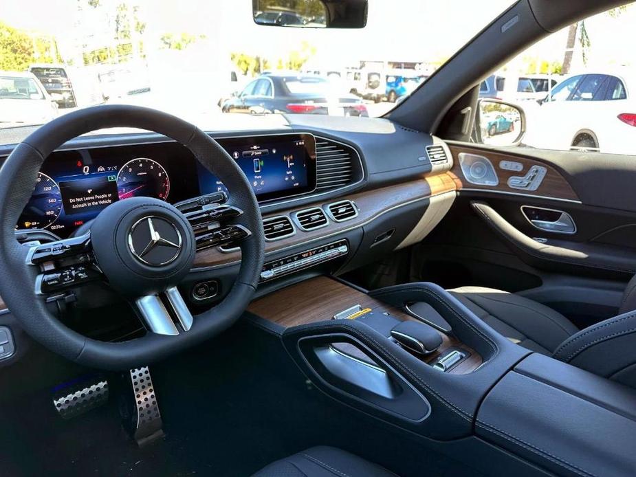 new 2025 Mercedes-Benz GLS 450 car, priced at $96,495