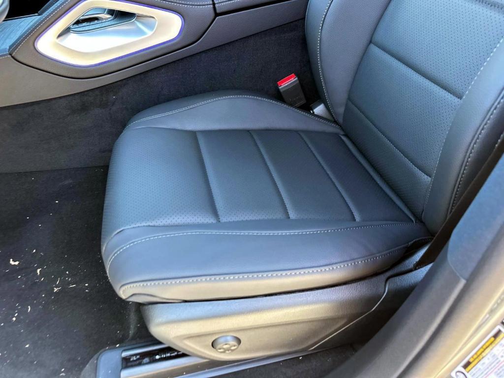 new 2025 Mercedes-Benz GLE 450e car, priced at $79,435
