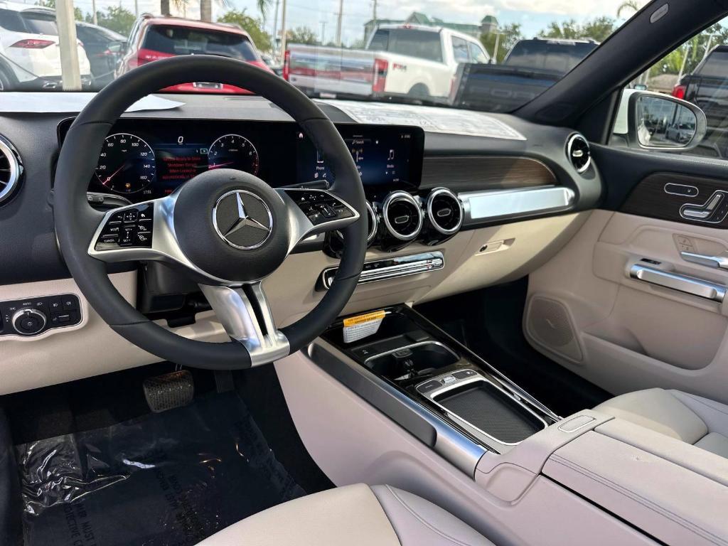 new 2025 Mercedes-Benz GLB 250 car, priced at $49,460