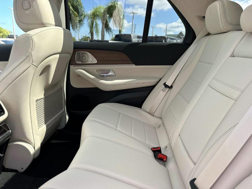 new 2026 Mercedes-Benz GLE 450 car, priced at $80,770