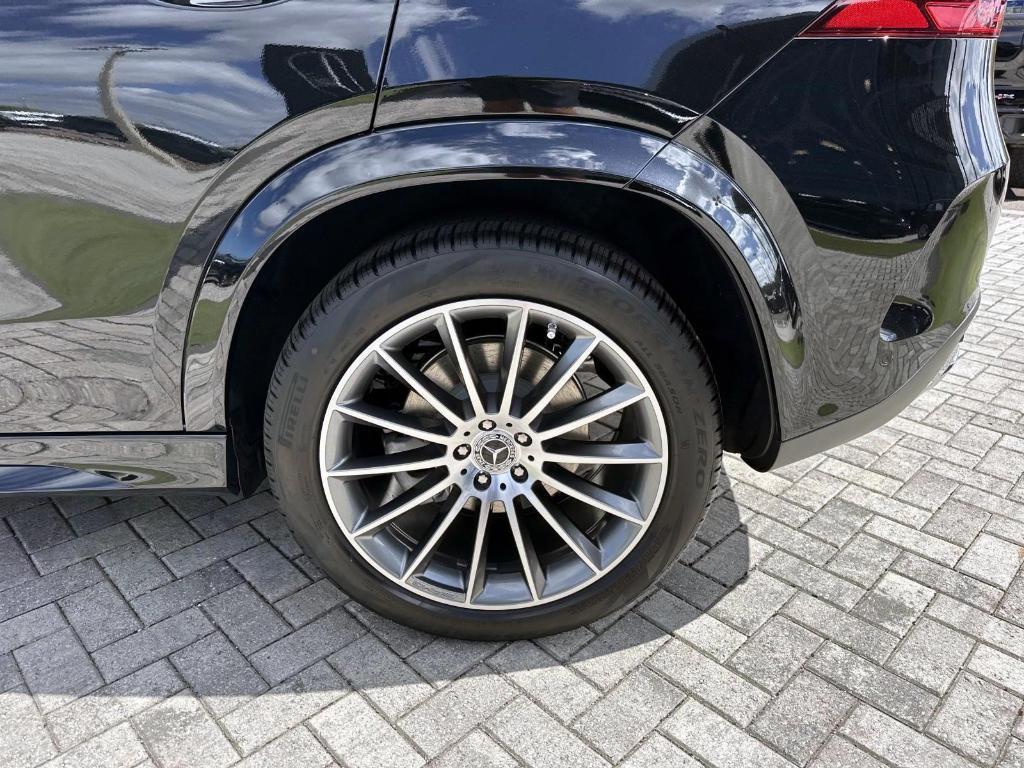 new 2026 Mercedes-Benz GLE 450 car, priced at $80,770