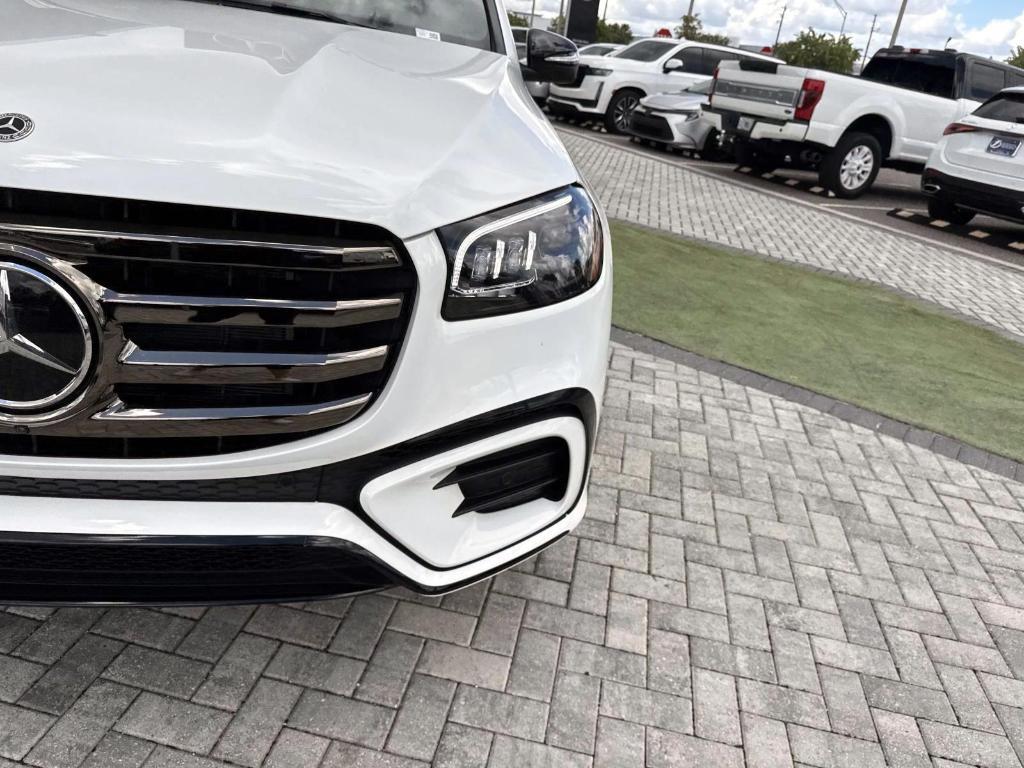 new 2025 Mercedes-Benz GLS 450 car, priced at $95,480