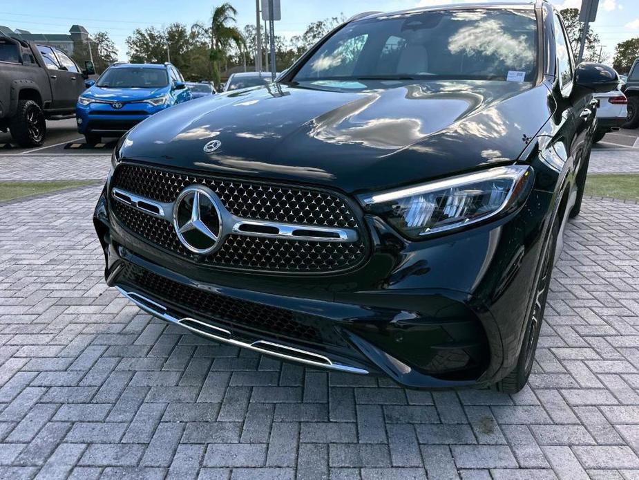 new 2024 Mercedes-Benz GLC 300 car, priced at $59,780