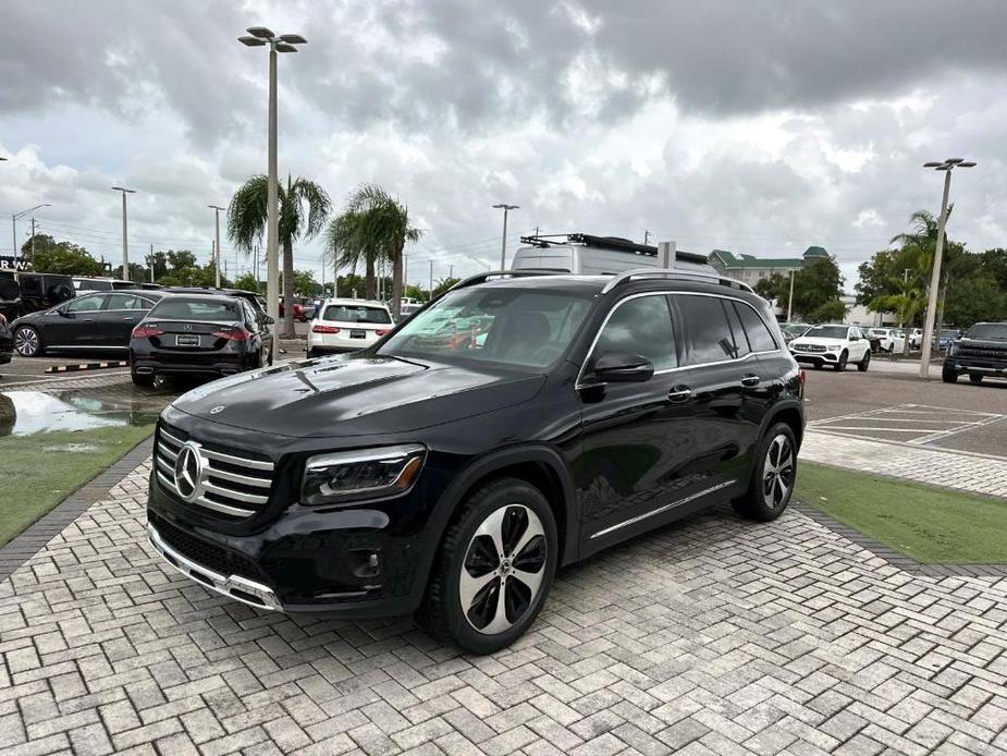 new 2024 Mercedes-Benz GLB 250 car, priced at $49,970