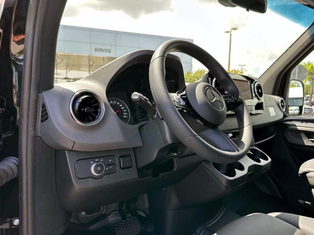 new 2025 Mercedes-Benz Sprinter 2500 car, priced at $81,381