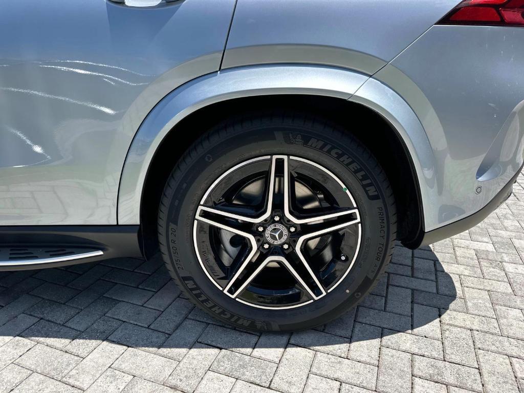 new 2026 Mercedes-Benz GLE 580 car, priced at $97,635