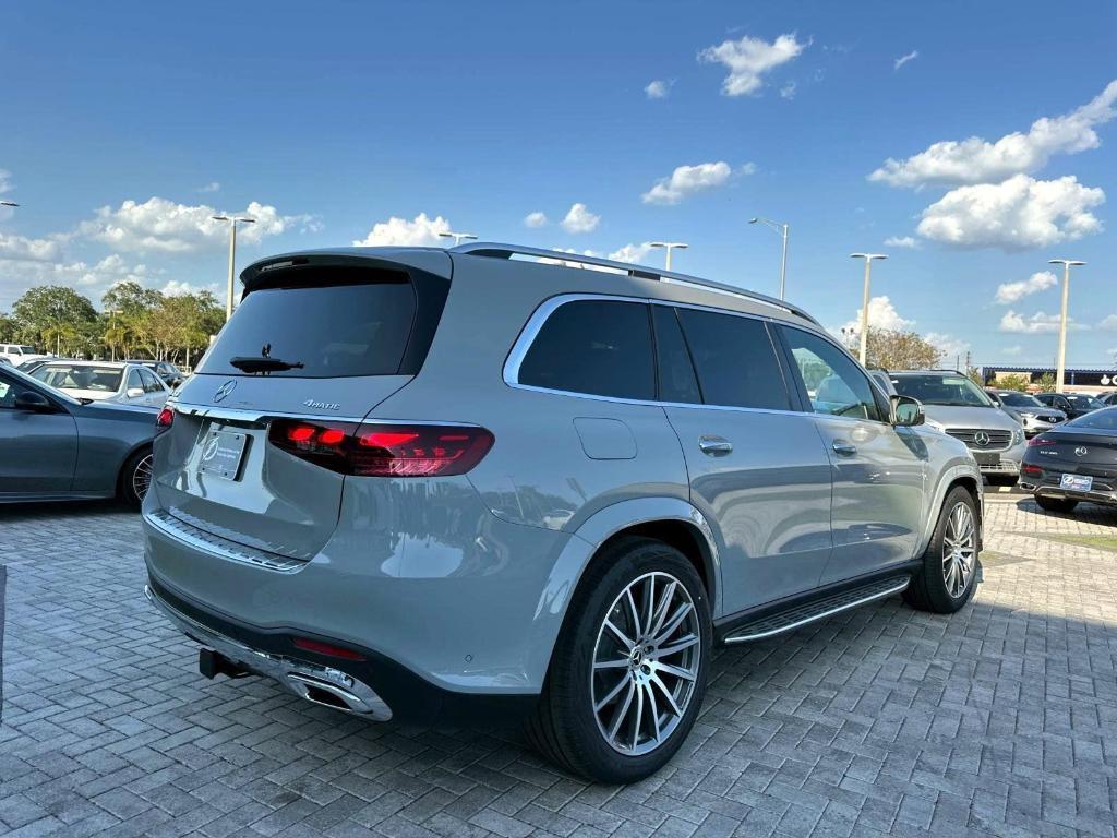 new 2025 Mercedes-Benz GLS 450 car, priced at $101,275