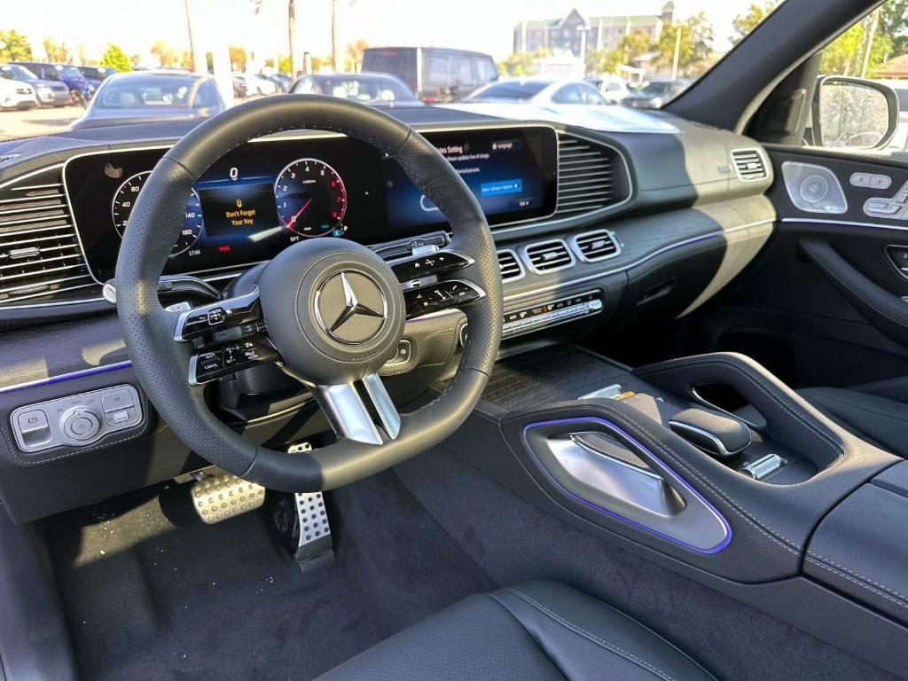 new 2025 Mercedes-Benz GLS 450 car, priced at $101,275
