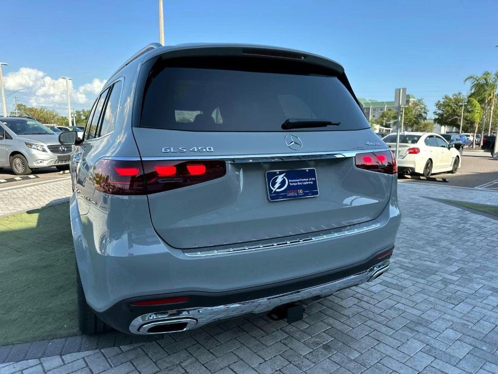 new 2025 Mercedes-Benz GLS 450 car, priced at $101,275