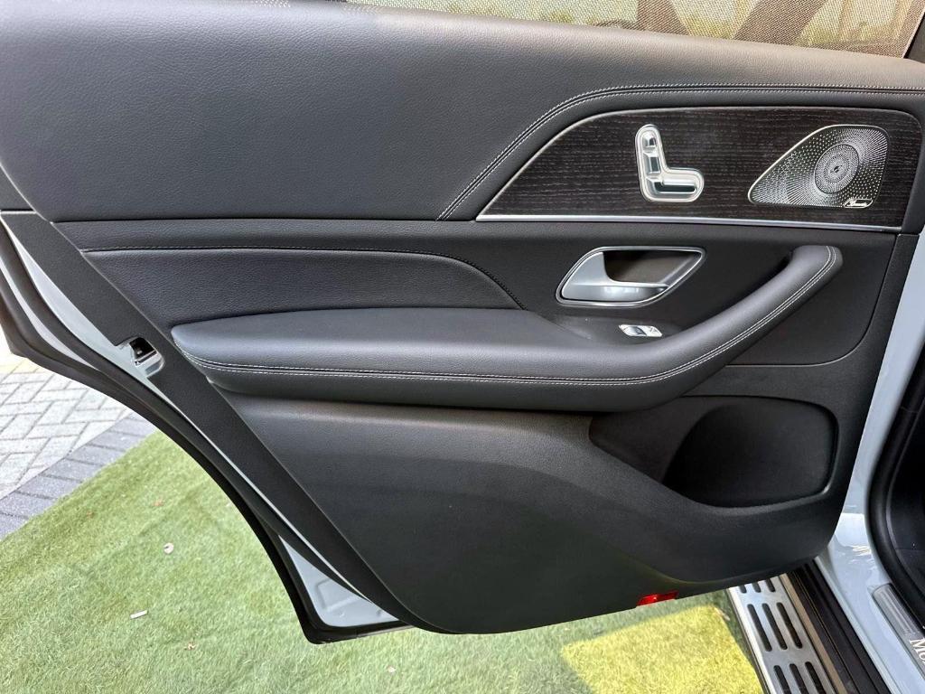 new 2025 Mercedes-Benz GLS 450 car, priced at $101,275